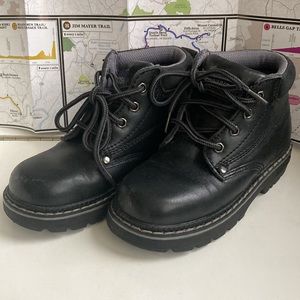 Genuine leather Oshkosh Boys boots, size 9T